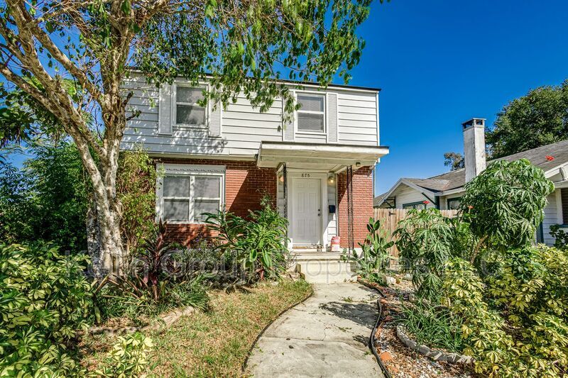 875 19th Ave S in St. Petersburg, FL - Building Photo