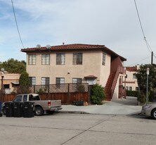 1487 Allison Ave in Los Angeles, CA - Building Photo