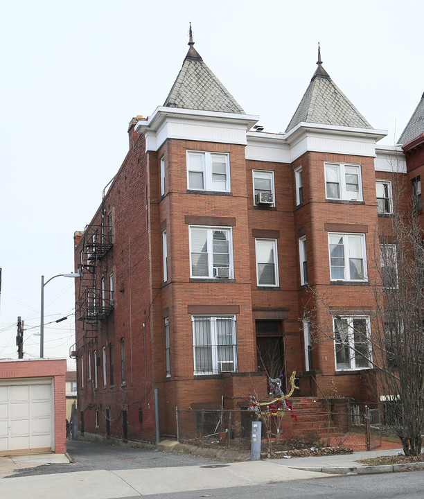 2911 13th St NW in Washington, DC - Building Photo