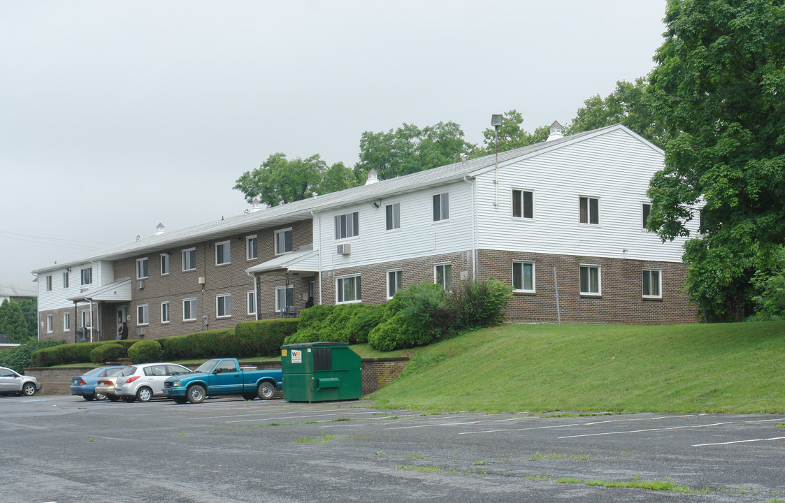 5660 - 5670 Lancaster St in Harrisburg, PA - Building Photo