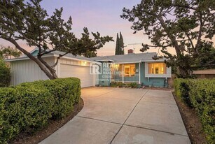 726 Primrose Ave in Placentia, CA - Building Photo