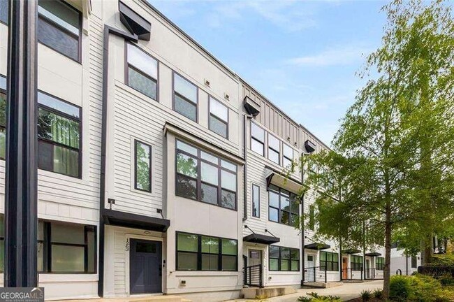 property at 1265 Wright Ln SE