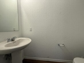 237 Majestic Cedar Dr in Liberty Hill, TX - Building Photo - Building Photo