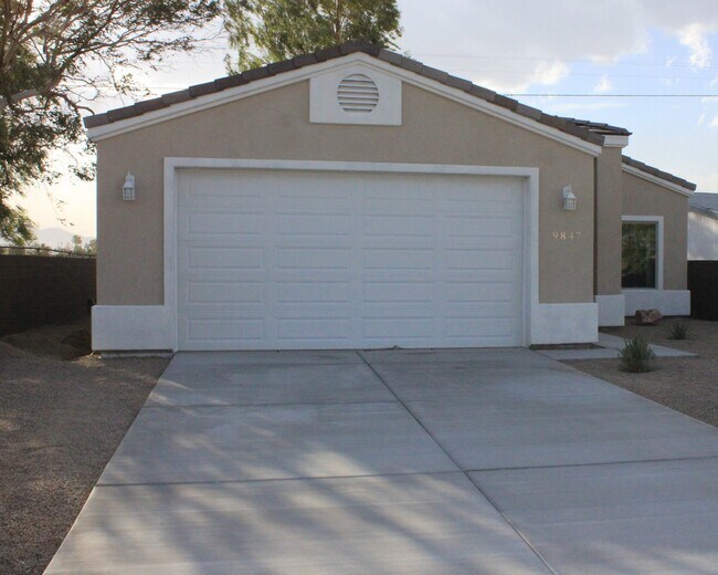 property at 9847 Prescott Dr