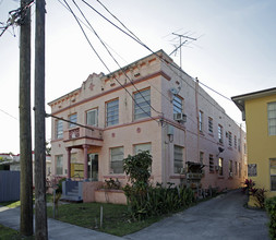 1450 SW 4th St in Miami, FL - Building Photo - Building Photo