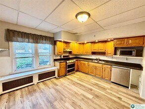 35 E Pennsylvania Ave in Pen Argyl, PA - Building Photo - Building Photo