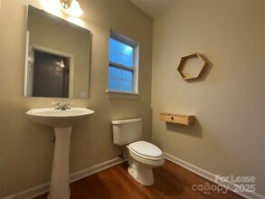 10411 Rougemont Ln in Charlotte, NC - Building Photo - Building Photo