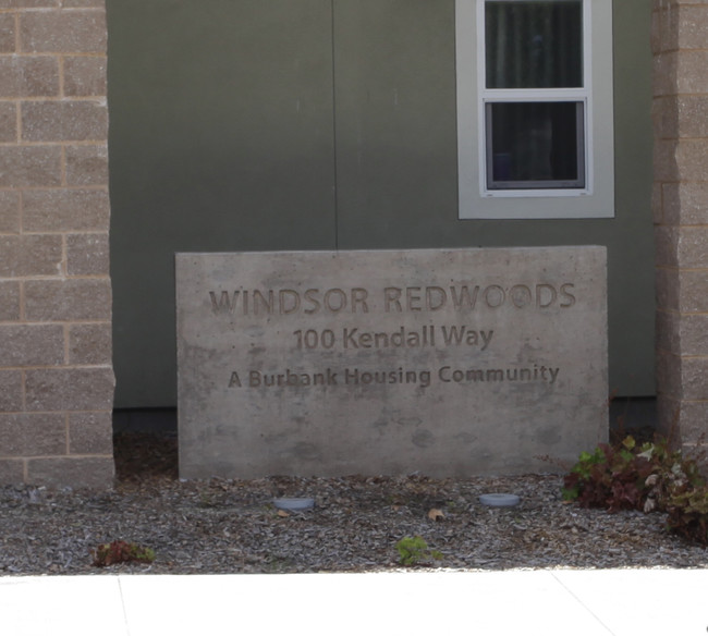 Windsor Redwoods in Windsor, CA - Foto de edificio - Building Photo