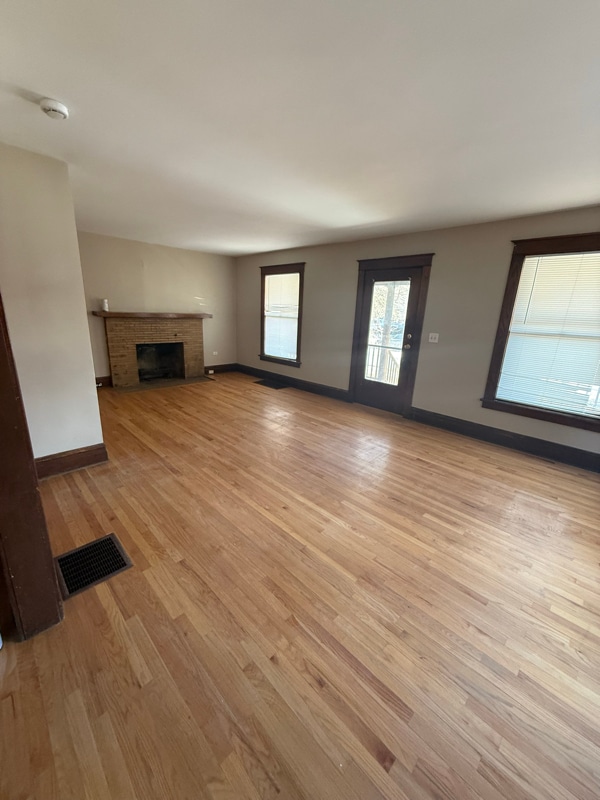 208-212 Blackhawk St in Aurora, IL - Foto de edificio - Building Photo