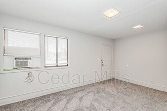 1731 N Holyoke St in Wichita, KS - Building Photo - Building Photo