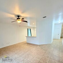 1932 Cove Point Rd in Port Orange, FL - Building Photo - Building Photo