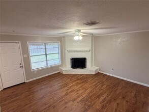 1601 Byron Ave in Deer Park, TX - Building Photo - Building Photo