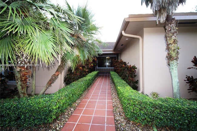 10280 SW 141st St in Miami, FL - Building Photo - Building Photo