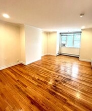 206 Princeton St in Boston, MA - Foto de edificio - Building Photo