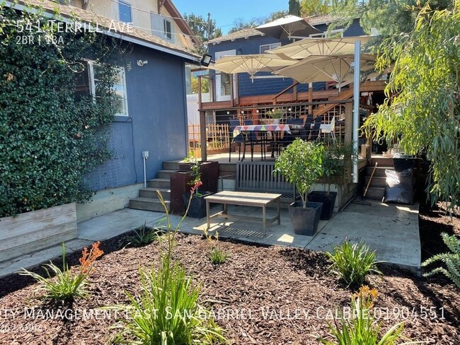 541 Terrill Ave in Los Angeles, CA - Building Photo - Building Photo
