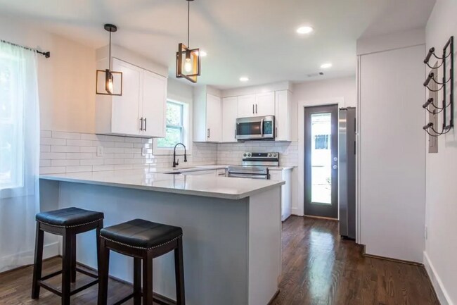 2235 Baker Rd NW in Atlanta, GA - Building Photo - Building Photo