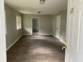 5913 W 8th St in Tulsa, OK - Building Photo - Building Photo