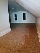 106 Charles St in Akron, OH - Foto de edificio - Building Photo