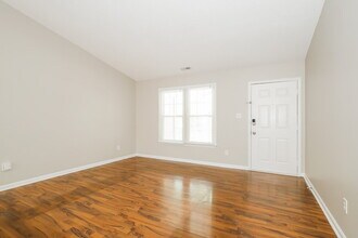 6226 Rockshire Dr in Charlotte, NC - Building Photo - Building Photo
