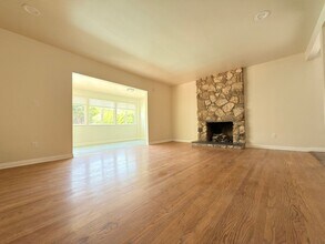 19810 Valerio St in Los Angeles, CA - Building Photo - Building Photo