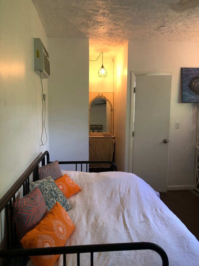 1516 SW 12th St in Miami, FL - Building Photo - Building Photo