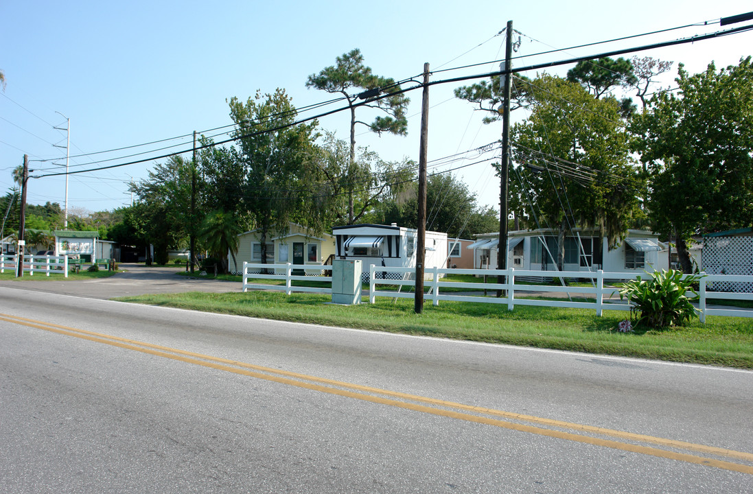 5701 Haines Rd in St. Petersburg, FL - Building Photo