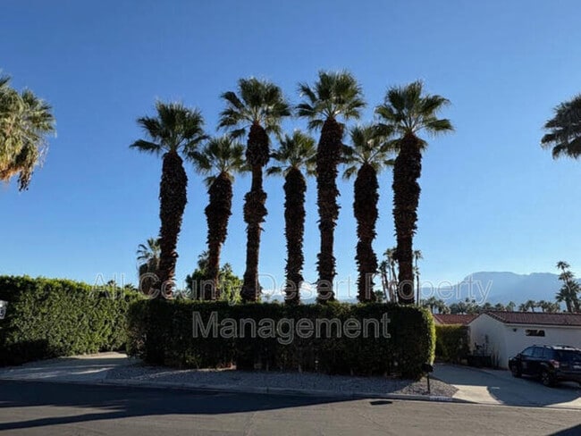 70091 Cobb Rd in Rancho Mirage, CA - Building Photo - Building Photo