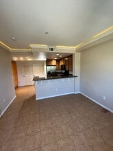 838 Tarragon Ln in San Luis Obispo, CA - Foto de edificio - Building Photo