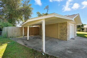 2107 Geralo Ln in Lynn Haven, FL - Building Photo - Building Photo