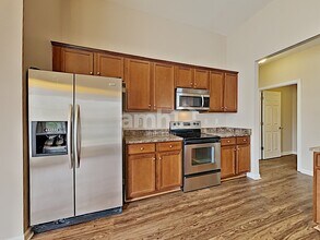 1104 Achiever Cir in Spring Hill, TN - Foto de edificio - Building Photo