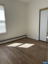 112 Hoyt St in Kearny, NJ - Building Photo - Building Photo