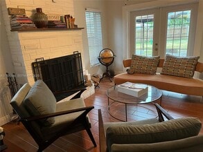 1040 Lyons Park Dr in Pompano Beach, FL - Building Photo - Building Photo