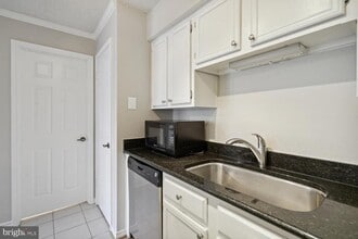 1536 Lincoln Way in McLean, VA - Building Photo - Building Photo