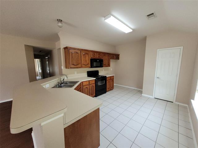 2851 Avery Dr in Rockwall, TX - Building Photo - Building Photo