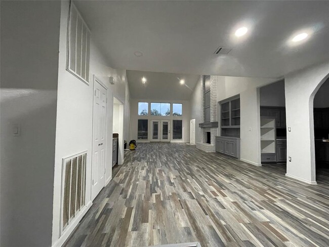 2027 Woodland Dr in Richmond, TX - Building Photo - Building Photo