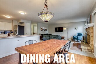 3149 N Oak Cir, Unit 2 in Broomfield, CO - Foto de edificio - Building Photo