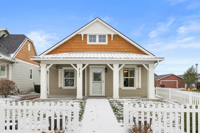 property at 2121 N Country Vista Blvd