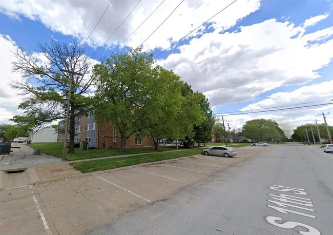 property at 123 S 11th St