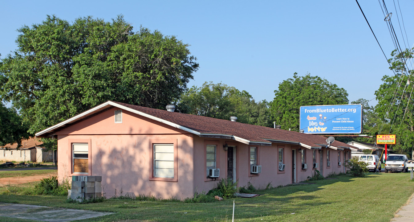 129 Airport Blvd in Pensacola, FL - Building Photo