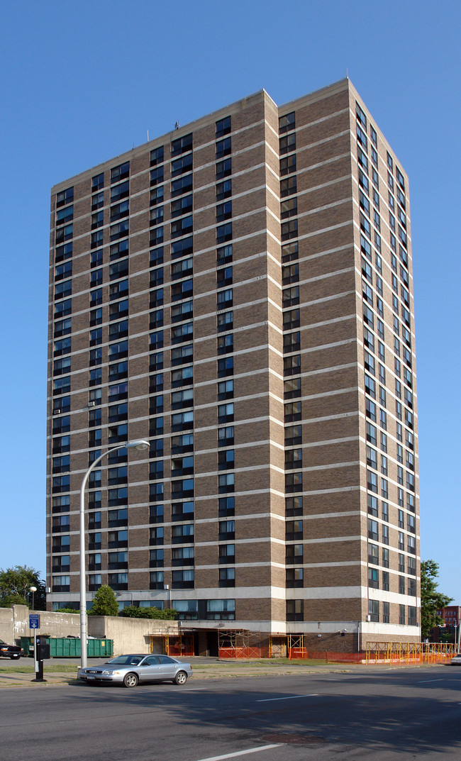 Clinton Plaza in Syracuse, NY - Foto de edificio - Building Photo