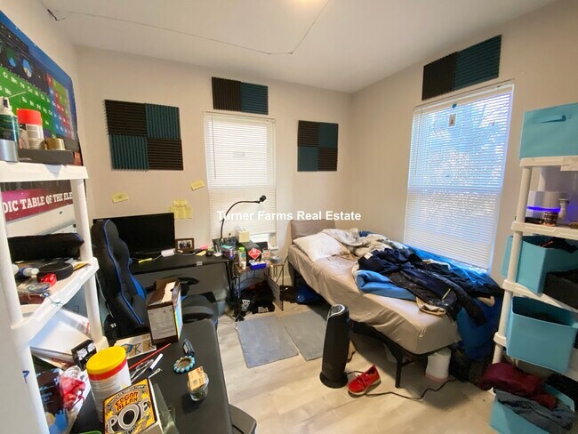 123 Hillside St, Unit 1 in Boston, MA - Foto de edificio - Building Photo