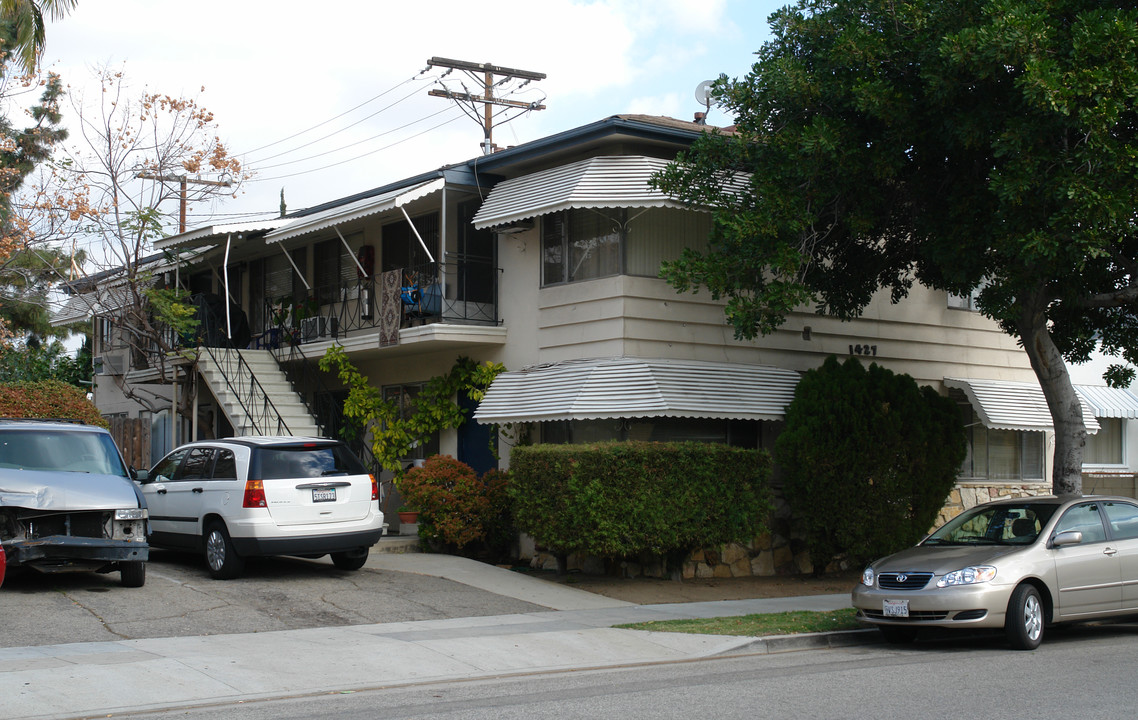 1427 Dixon St in Glendale, CA - Building Photo