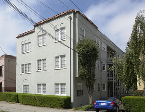 815 Walker Ave in Oakland, CA - Building Photo - Building Photo