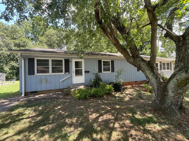 property at 513 Leander St