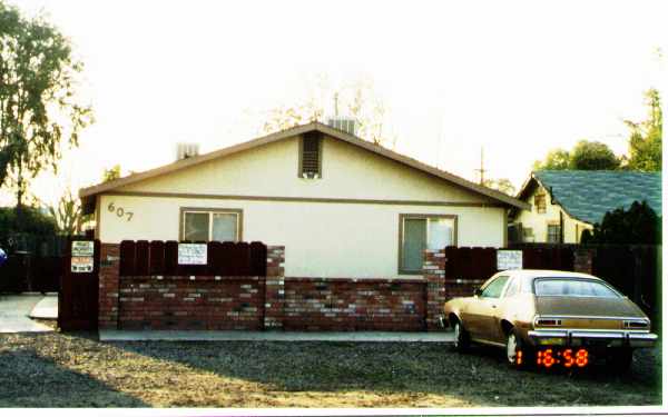 607 Empire Ave in Modesto, CA - Building Photo - Building Photo