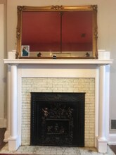 400 W Main St in Fairfield, KY - Foto de edificio - Building Photo