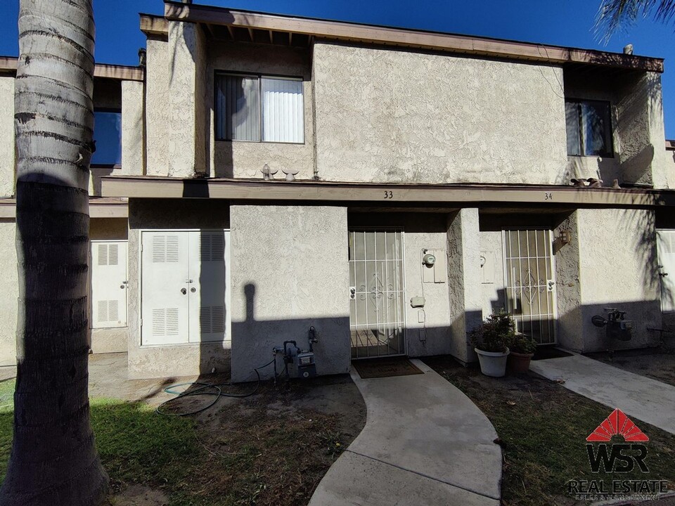 936 Fairway Ave in Colton, CA - Building Photo