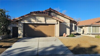 8303 Palmada Dr in Las Vegas, NV - Building Photo - Building Photo