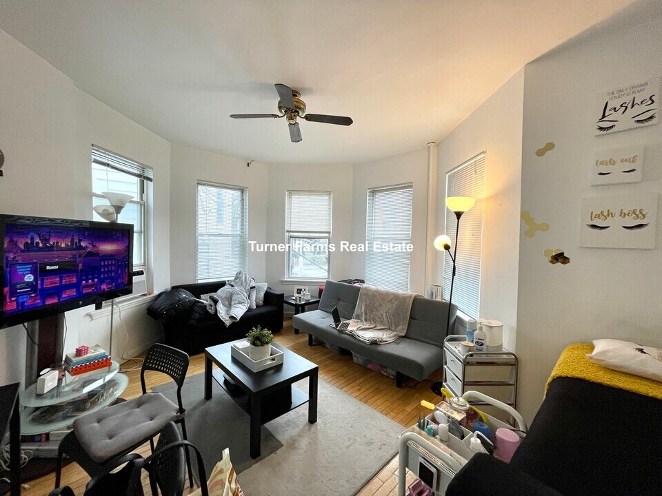 10 Parker Hill Ave, Unit 1 in Boston, MA - Building Photo