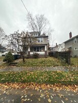 508 Eva Ave in Akron, OH - Building Photo